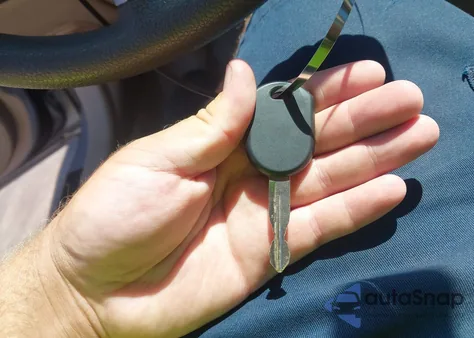 2007 Mercury Milan V6 from USA, damaged, VIN 3MEHM01167R632055